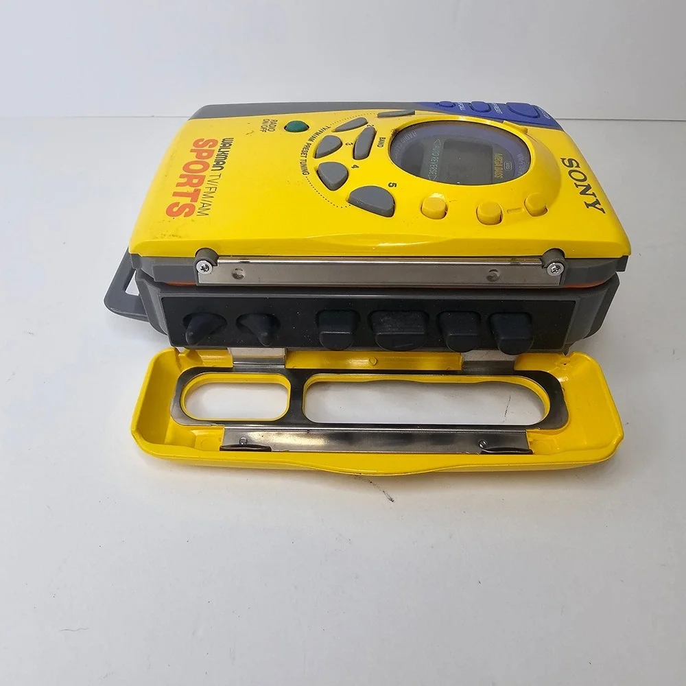 Sony Walkman WM-FS495 Sports TV FM AM Radio Cassette Player Yellow Mega Bass